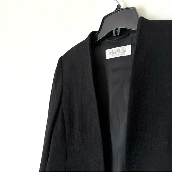 Max Mara black wool crepe jacket with removable collar - Picture 6 of 10